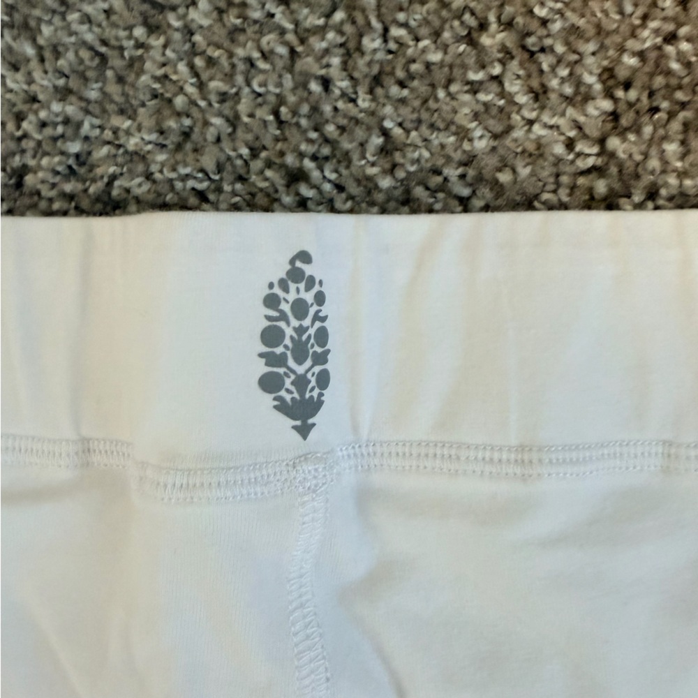 NWT Free People Movement Hot Shot Bubble Set in white women's small relaxed fit - Picture 12 of 13
